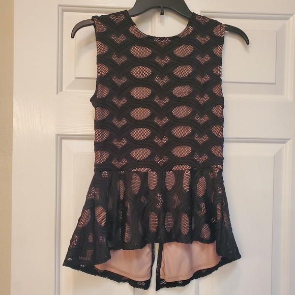 BCBGMaxAzria Tops - Bcbg peplum dressy zipper back sleeveless top BCBGMaxAzria Tops - Bcbg peplum dressy zipper back sleeveless top